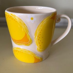 Starbucks 2006 Embossed Raised Relief Lemons & Daisies Coffee Tea Cup Mug 16 oz.